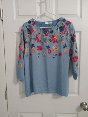 Ana & Rose Womens Sky Blue Embroidered Floral 3/4 Sleeve Tunic